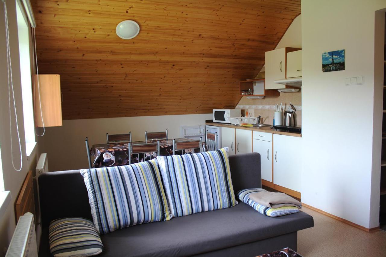 Apartmány Fialka Kasperske Hory Esterno foto
